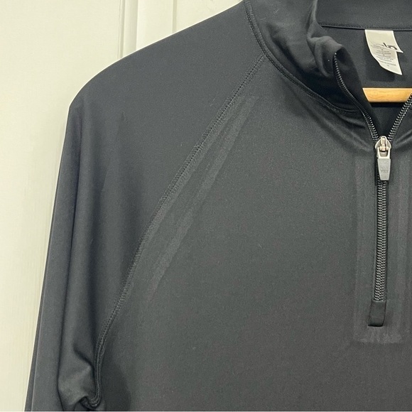 Alo Spinning black 1/4 zip pullover, size medium. - Picture 5 of 7